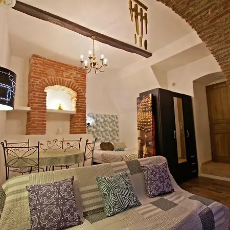 Le Pialou Apartment